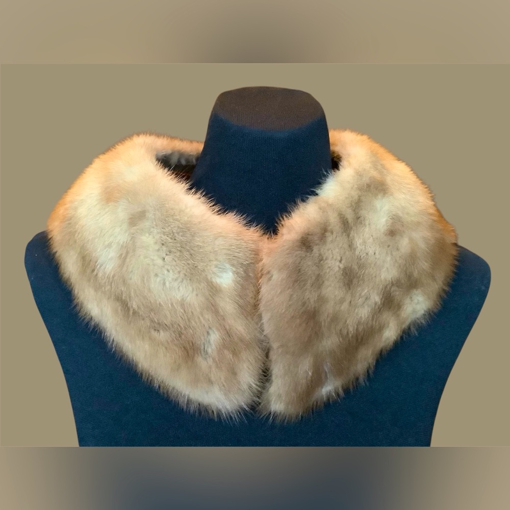 Vintage Mid Century Real Fur Collar